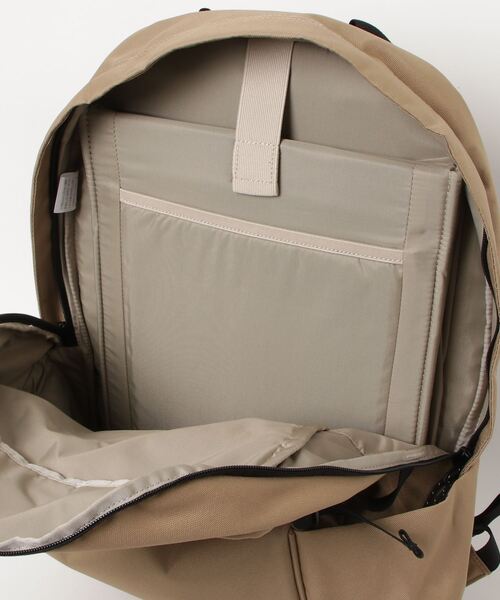 THE NORTH FACE（ザ ノースフェイス） リュック FREE ベージュ