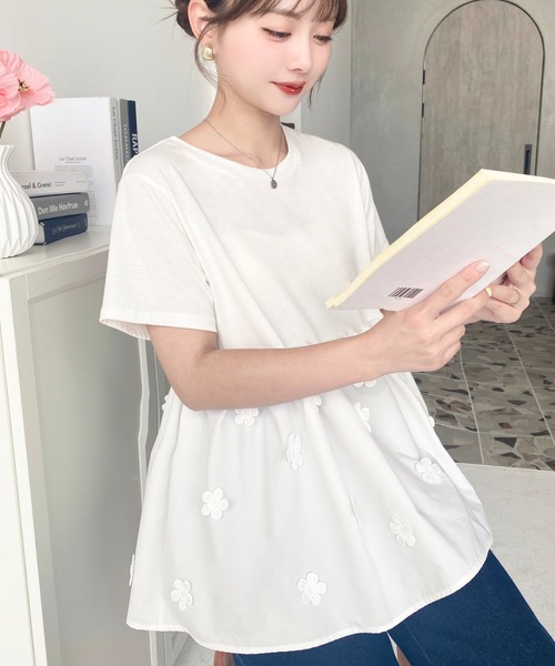 【新品】スーパービューティー花モチーフ付異素材切替Ｔシャツ44 moment+ tシャツ フラワードット異素材切り替えプルオーバー