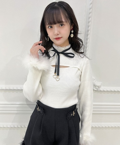 クチュールバイロジータ ニット セーター ファーカフスデコルテ開き