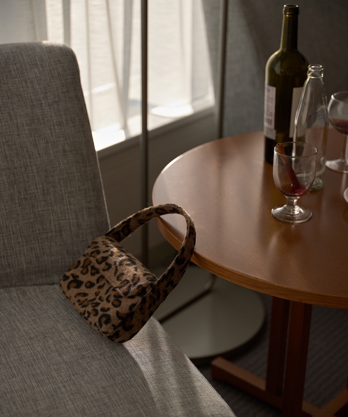 Charles Chaton ショルダーバッグ バッグ petite hand bag LEO