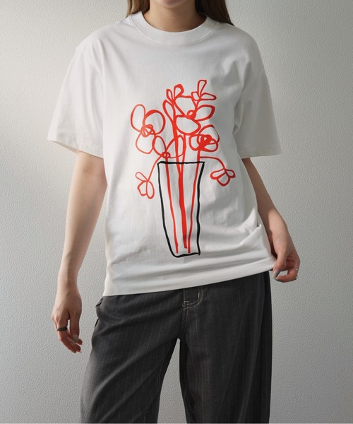 tシャツ 「zozo限定」花瓶 芸術的 上品 フラワー ビックアートアート ユニセックス Tシャツ レディース