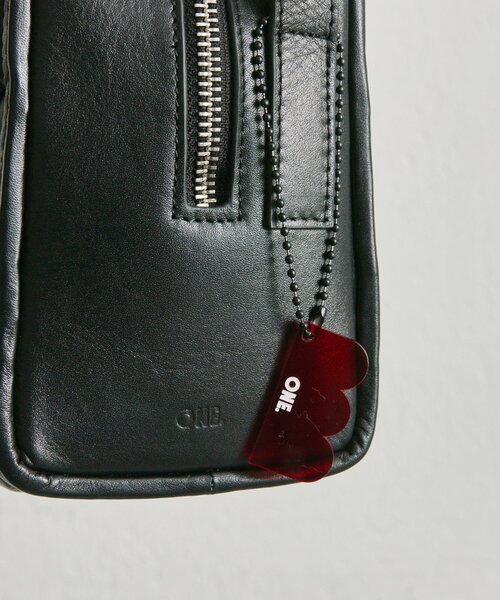 ear PAPILLONNER（イア パピヨネ） ショルダーバッグ バッグ 「本革