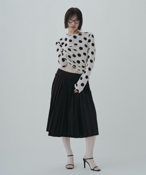 FEKETE ドットフリルスカート FEKETE（フェケテ）の「polka dot frill midi skirt / ドットフリル