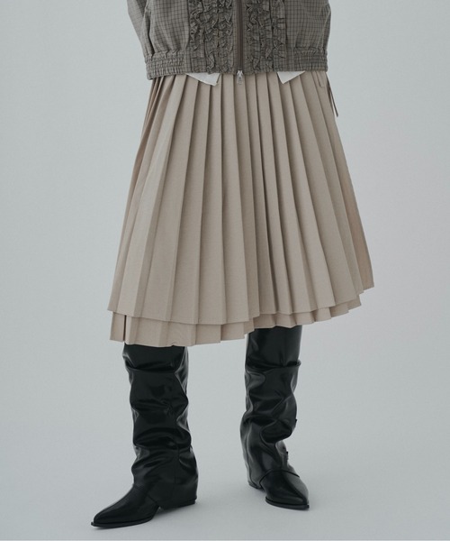 FEKETE（フェケテ） スカート wrapping pleated skirt / ラッピング