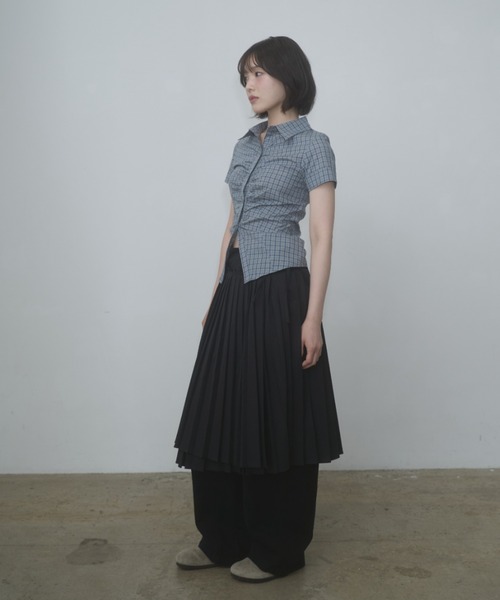 FEKETE（フェケテ） スカート wrapping pleated skirt / ラッピング