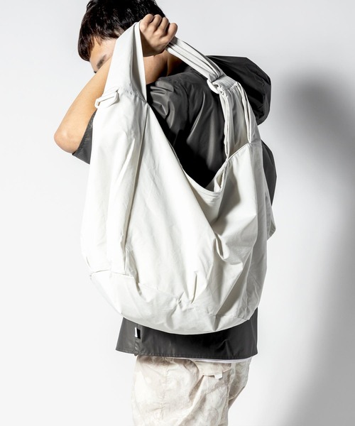「alk phenix」 ショルダーバッグ ONE SIZE グレー メンズの画像