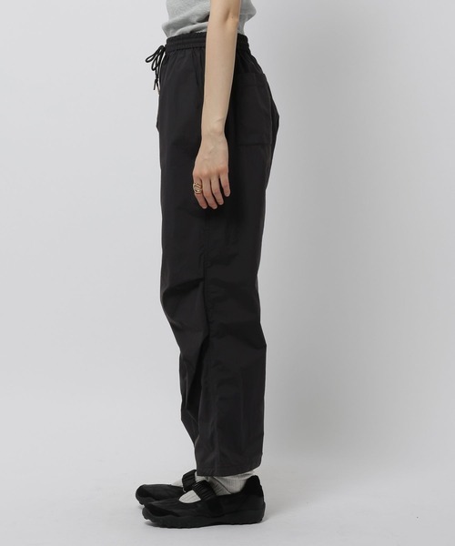 ナイロンパンツ nike（レディースワイド、バギーパンツ）｜ボトムス