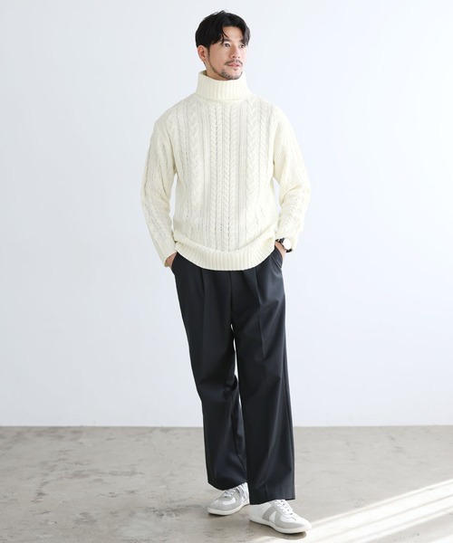 DESCENTE ケーブル編みタートルネックセーター　S サイズ SPU（スプ） セーター ニット セミワイドシルエットケーブル編み