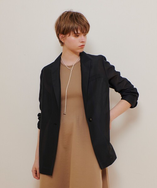 allureville ブラック テーラードジャケット allureville ジャケット テーラードジャケット ウールシルク