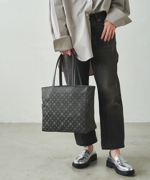★Tomy★【russet】ラシット　大容量　トートバッグ　ブラック Russet - russet ラシット トートバッグ の通販 by Drop's