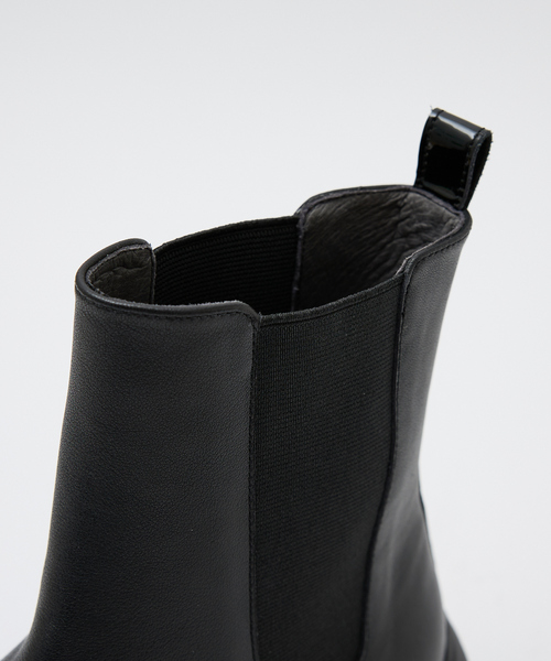 Au BANNISTER（オゥ バニスター） ブーツ 「Vibram/ヴィブラムソール