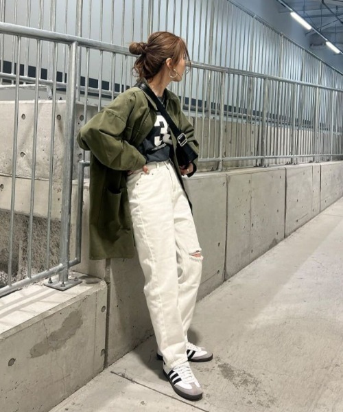 「ISOOK」 デニムパンツ M ホワイト レディース