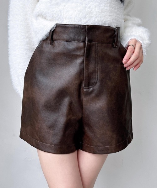 INGNI（イング） パンツ フェイクレザーショートパンツ レディース