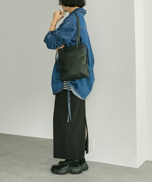 ear PAPILLONNER（イア パピヨネ） トートバッグ 「本革」シンプル巾着