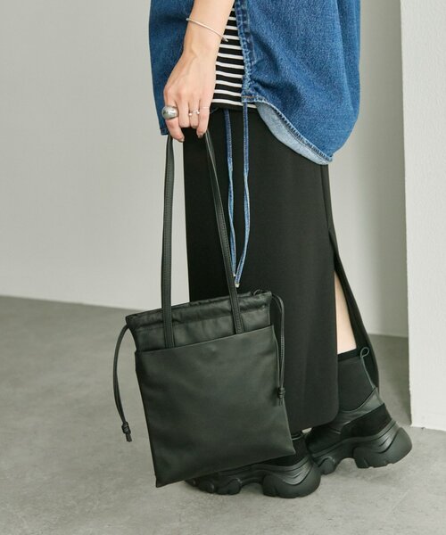 ear PAPILLONNER（イア パピヨネ） トートバッグ 「本革」シンプル巾着