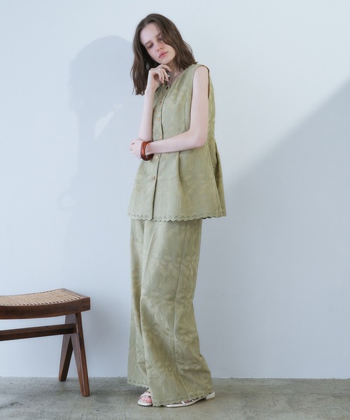 YECCA VECCA（イェッカヴェッカ） パンツ 刺繍ワイドパンツ レディース