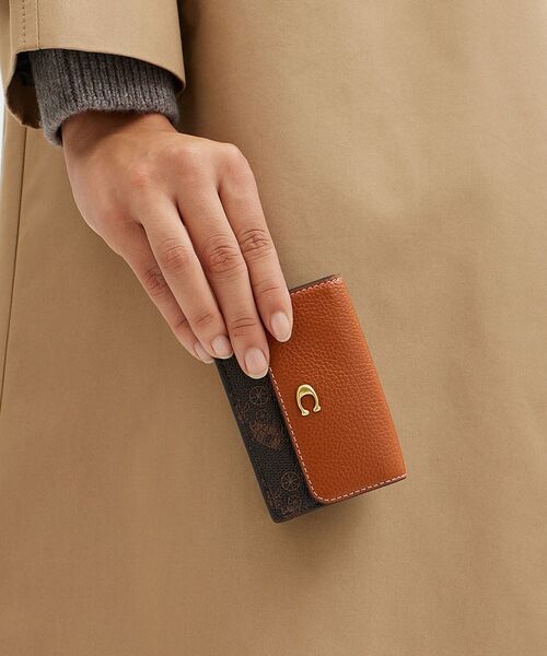 COACH（コーチ） 財布 ONE ブラック系その他 レディース : ZOZOTOWN