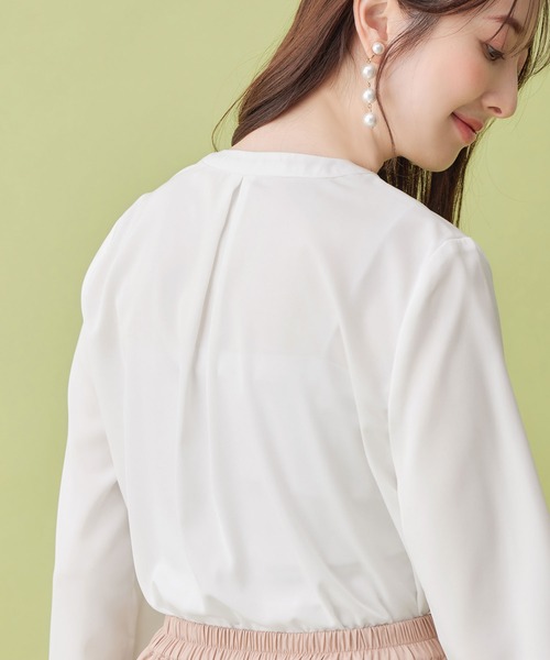 Q40 新品未使用 M エリザベッタ 金ボタン リボン シャツ レディース alotta（アロッタ） ブラウス シャツ 金ボタン付ボウタイブラウス