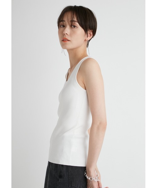 emmi atelier - 【新品未使用】suria アレイダトップ  フロスティホワイト emmi エミ atelier ベルスリーブシャツ レディース 秋 冬