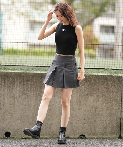 SUXALA ホワイト クロップドタンクトップ chico 裾ロゴクロップドタンクトップ ボーダー ブラック 黒