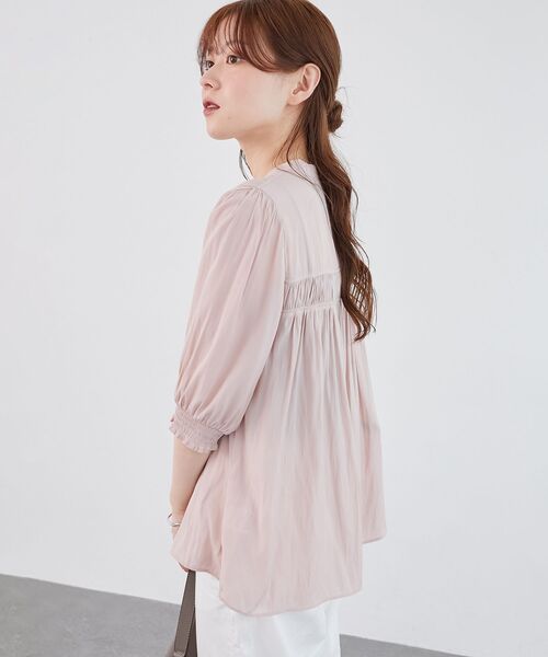 le.coeur blanc ブラウス シャツ パウダーサテン袖シャーリング
