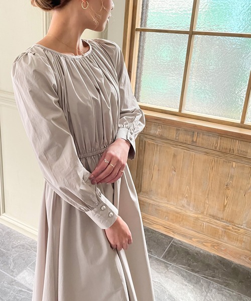 「JUNOAH」 長袖ワンピース LARGE アイボリー レディース