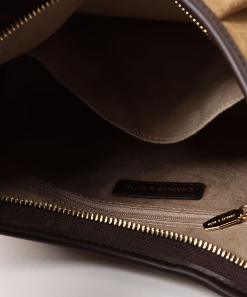 CHARLES ＆ KEITH（チャールズ&キース） ショルダーバッグ バッグ Khai