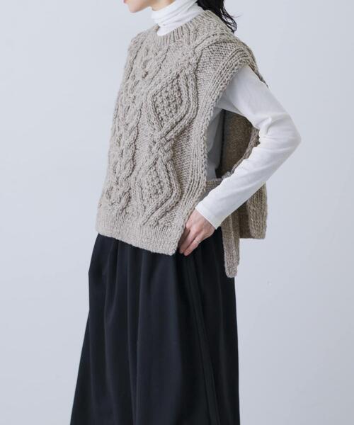 かぐれ　ペルーアランニットベスト　ウール　ケーブルニット　グレー かぐれ ペルーアランニットベスト ウール ケーブルニット グレー か
