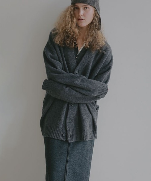 ETRE TOKYO（エトレトウキョウ） カーディガン ミドルゲージVネック