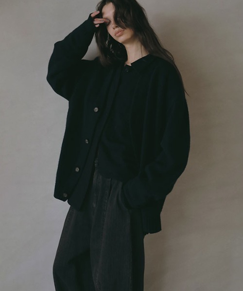 ETRE TOKYO（エトレトウキョウ） カーディガン ミドルゲージVネック