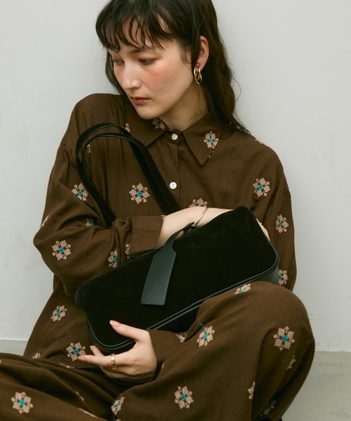 ショルダーバッグ バッグ Soft suede shoulder bag / ソフトスエード