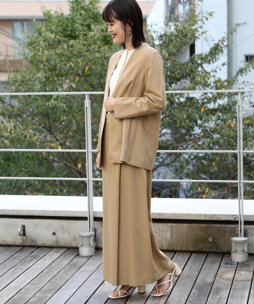 【トゥモローランド】ノーカラージャケット パンツ セットアップ イタリア生地36 TOMORROWLAND（トゥモローランド） ノーカラージャケット 36 ブラウン