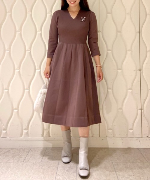 「CELFORD」 ニットワンピース 38 ベージュ レディースの画像