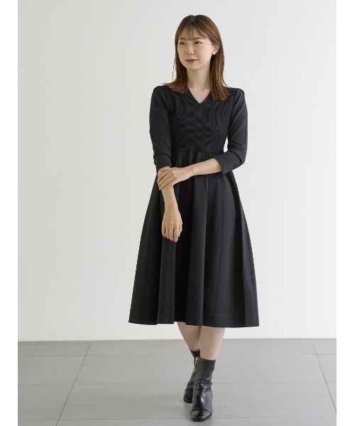 「CELFORD」 ニットワンピース 38 ベージュ レディースの画像