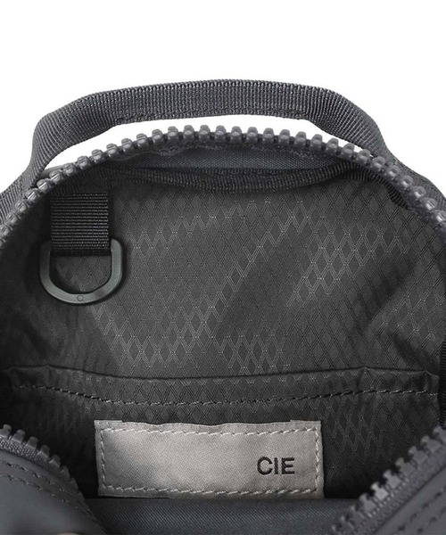 CIE（シー） ショルダーバッグ 「CIE」GRID-3 SHOULDER-04 32067