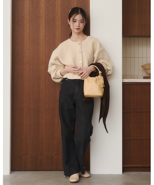 【美品】24SS✨ANAYI ボリュームミディアムニット カーディガン 金ボタン moi tytto（モイテュット） カーディガン ニュアンスボタンノーカラー