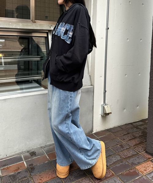 repipi armario（レピピアルマリオ） パーカー ワッペンルーズZIP