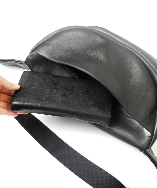 るサイズ⋤ バッグ 19 ボディバッグ ZOZOTOWN PayPayモール店 - 通販 - PayPayモール ウエストポーチ Leather waist bag 'demi cercle' ↬ギュッと