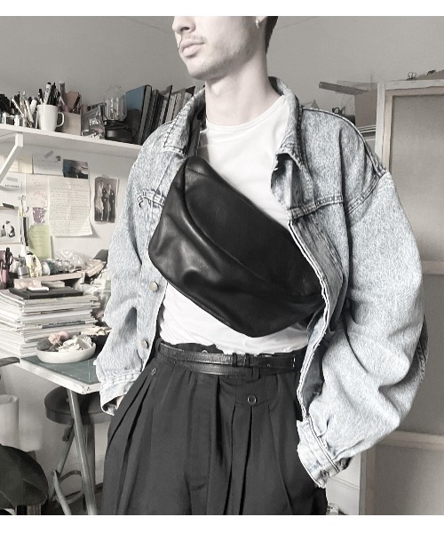 るサイズ⋤ バッグ 19 ボディバッグ ZOZOTOWN PayPayモール店 - 通販 - PayPayモール ウエストポーチ Leather waist bag 'demi cercle' ↬ギュッと