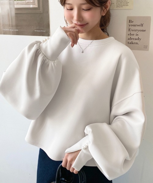 moment+ tシャツ ボンディングパール付き長袖スリットボリューム