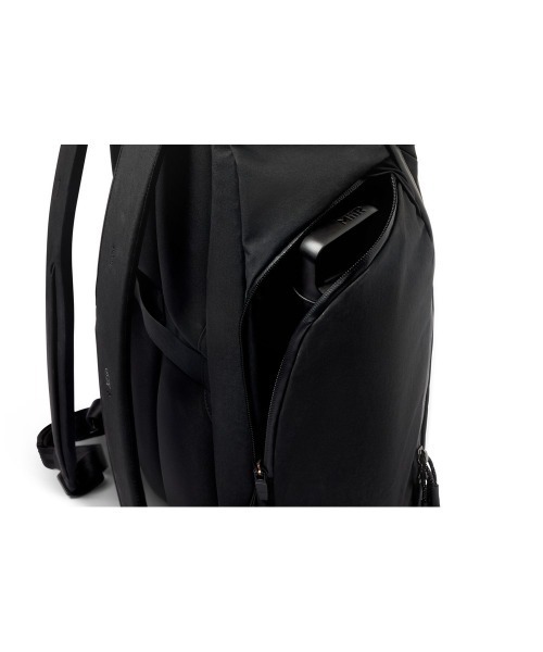 デイバック リュック Bellroy/バックパック/リュックサック Venture Travel Pack 26L ブラック レディース メンズの画像