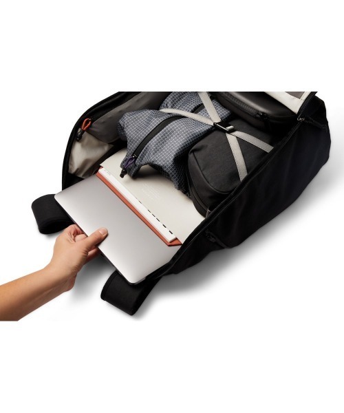 デイバック リュック Bellroy/バックパック/リュックサック Venture Travel Pack 26L ブラック レディース メンズの画像