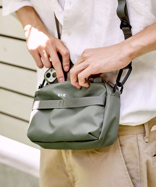 CIE（シー） ショルダーバッグ 「CIE」GRID-3 MINI SHOULDER 032062 