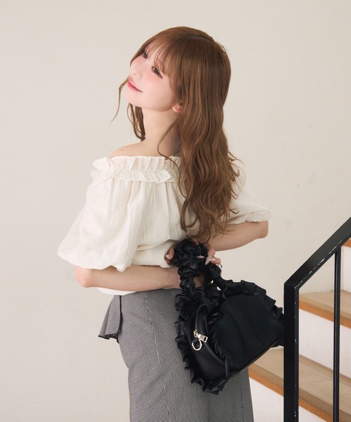 新品未使用 オフショルブラウス HOLIDAYANDHOLIDAY シャツ/ブラウス – ANDOR ONLINE