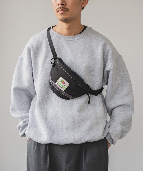 FRUIT OF THE LOOM（フルーツオブザルーム） ウエストポーチ ナイロン