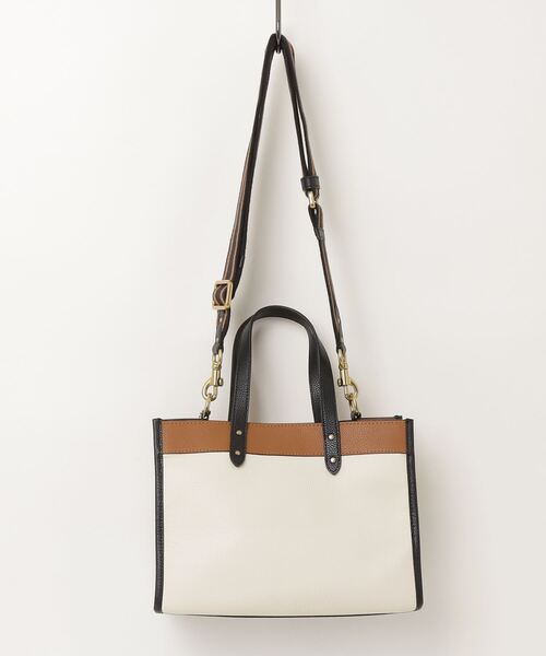 美品　COACH 2 WAYバック　ショルダーバッグ ハンドバッグ ベージュ COACH コーチ 肩がけショルダーバッグ ハンドバッグ ベージュ 2WAY