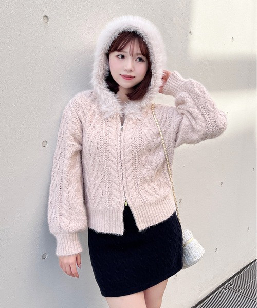 one way（ワンウェイ） ニット セーター ファー付きニットパーカー