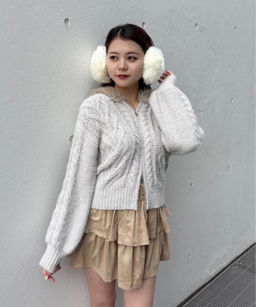 one way（ワンウェイ） ニット セーター ファー付きニットパーカー