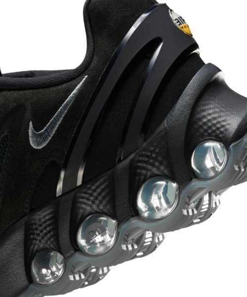 NIKE（ナイキ） スニーカー NIKE Air Max Dn8 Leather（ナイキ エア