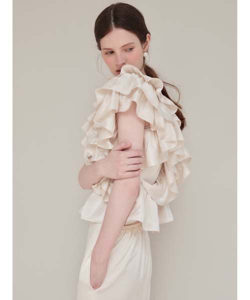 AMOMMA（アモマ） ブラウス シャツ SATIN RAFFLE FRILL TOPS